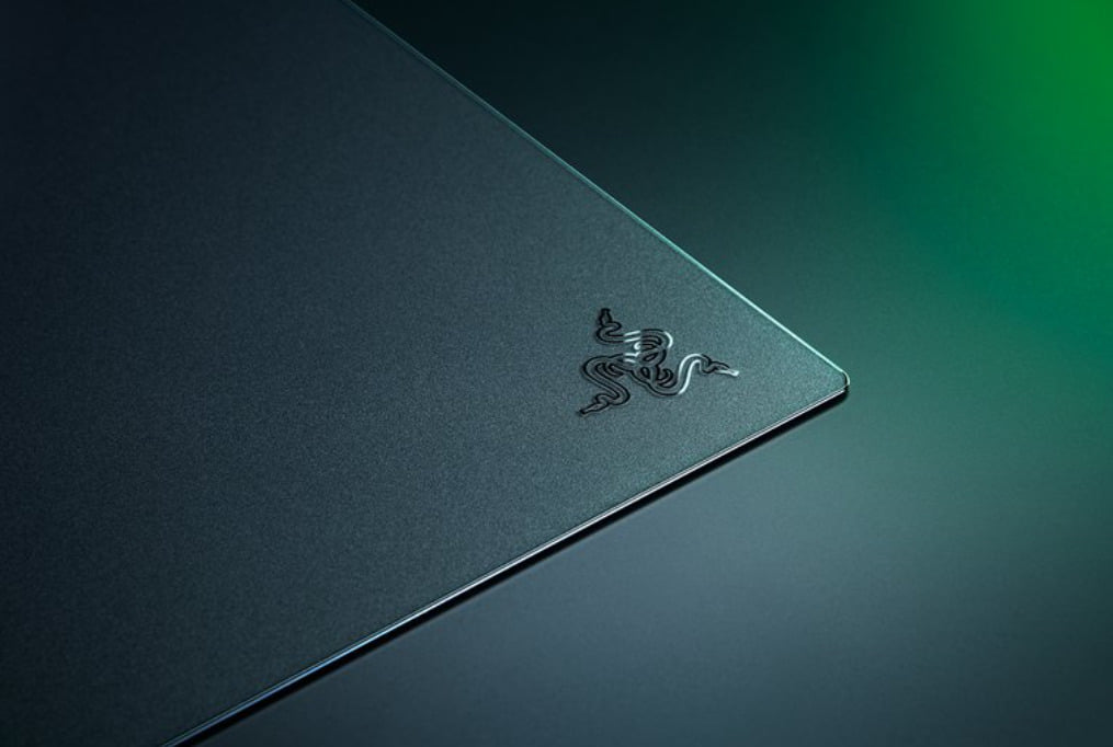 Razer Atlas Pro Premium 1.9mm Tempered Glass Mat