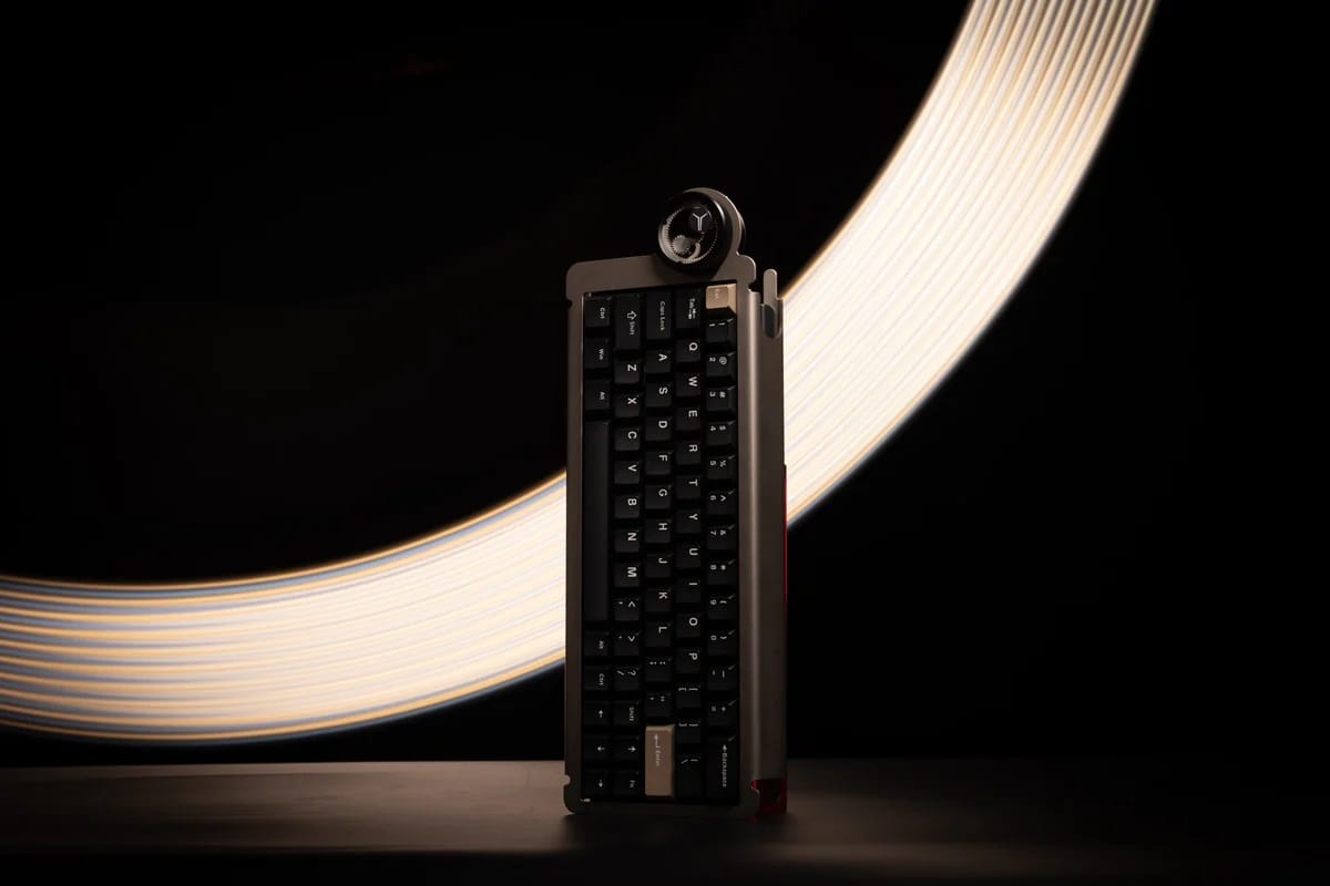 DRY STUDIO Ice Ring 63 RT Hall Effect Magnetic Switch 8K Gaming Keyboard - Deepspace Titan